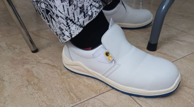 El mejor calzado de seguridad para la hostelería